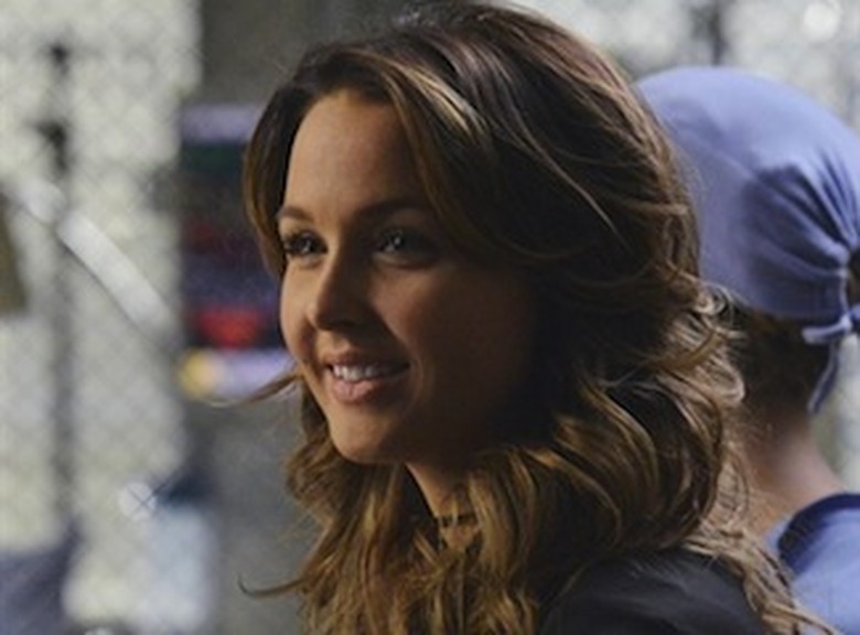 Ratings Grey's Anatomy Scandal Premieres