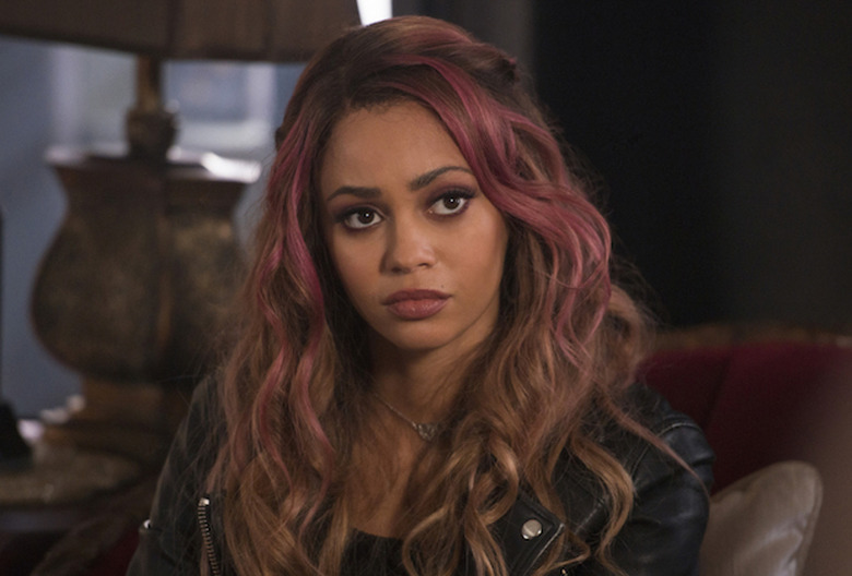 Riverdale Toni Pregnant Vanessa Morgan