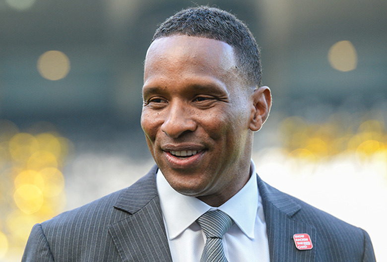 Shaka Hislop Faints Video Watch