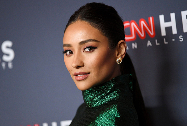 Shay Mitchell Pregnant