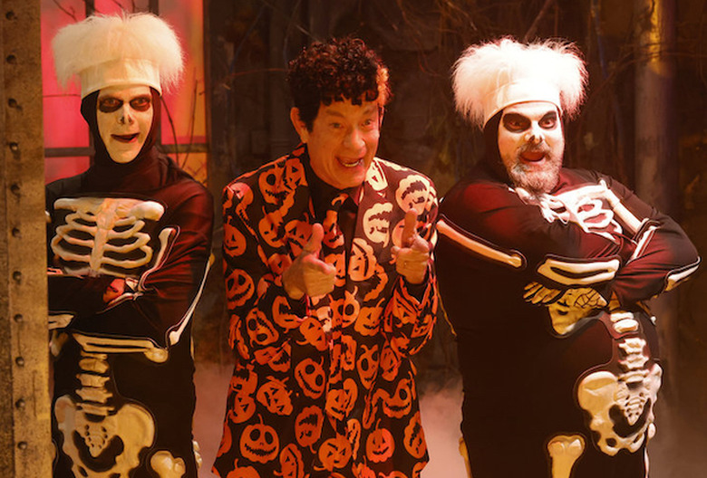 SNL - David S. Pumpkins Returns, Tom Hanks in 2022 - Watch Video