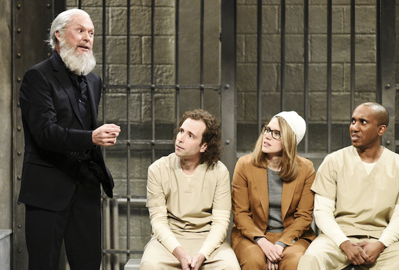 SNL Julian Assange, Lori Loughlin - Cold Open Video