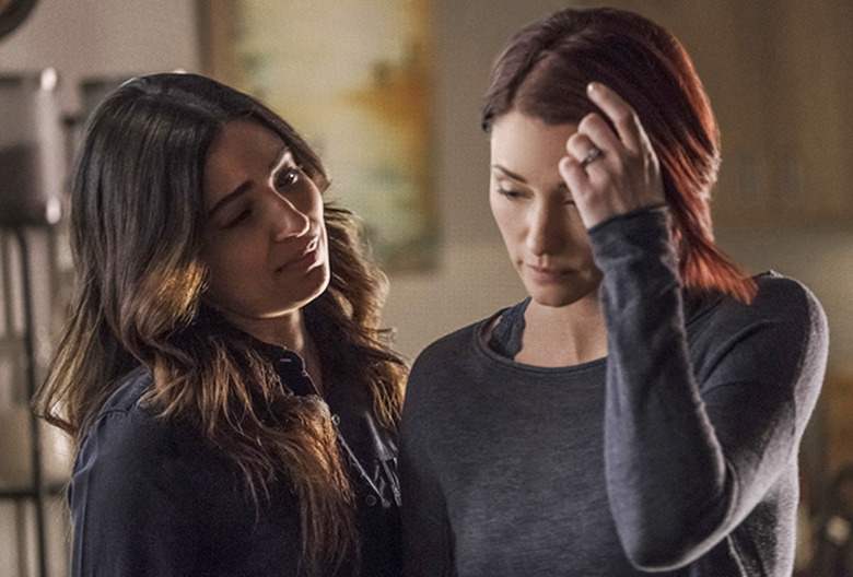 Supergirl Alex Maggie Scene