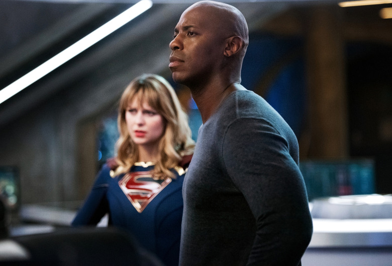 Mehcad Brooks and Melissa Benoist in Supergirl