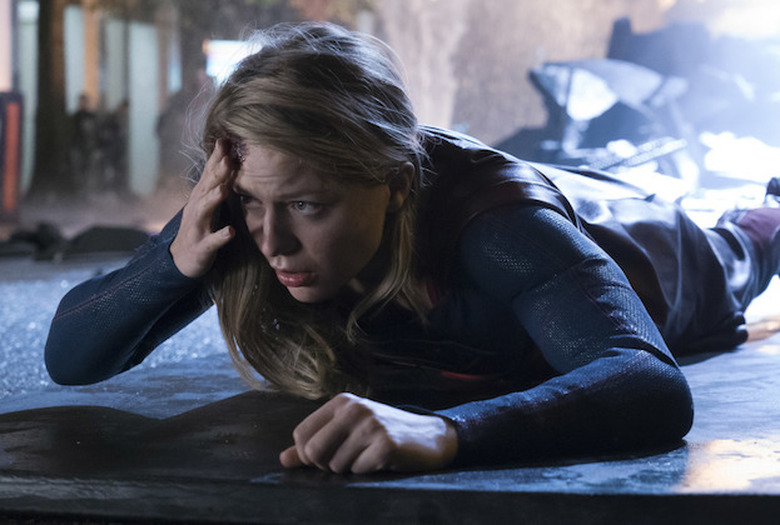 supergirl season 3 hiatus