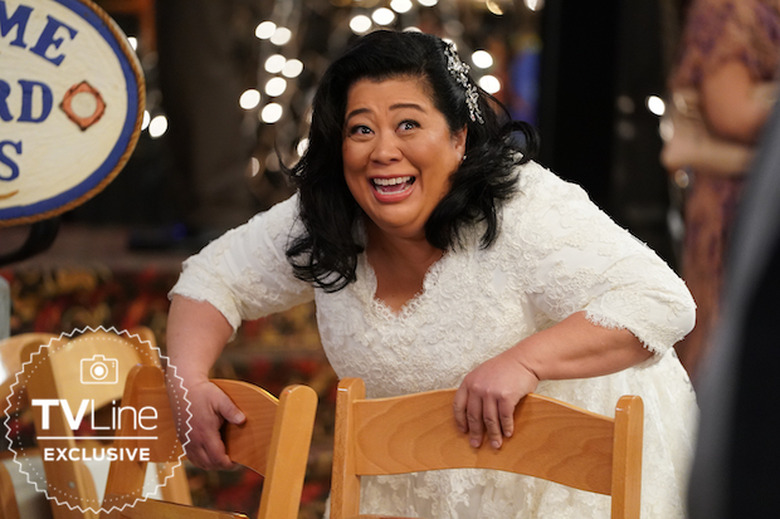 Superstore 5x14 - Sandra's Wedding