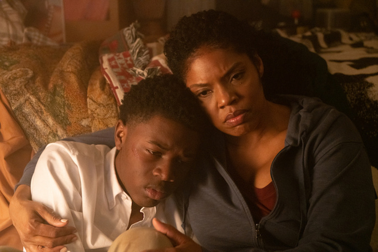 the-chi-premiere-recap-season-4-episode-1-soul-food