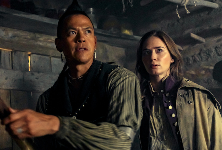 the english finale explained emily blunt chaske spencer cornelia eli amazon prime video
