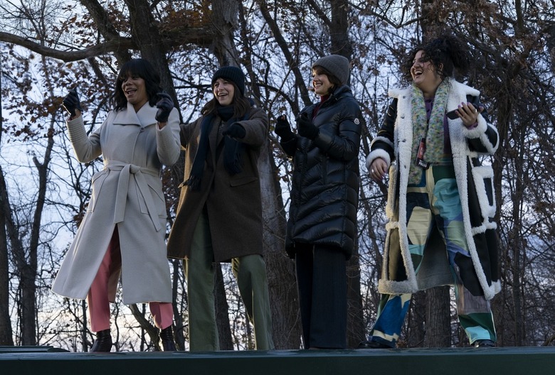 the-girls-on-the-bus-6
