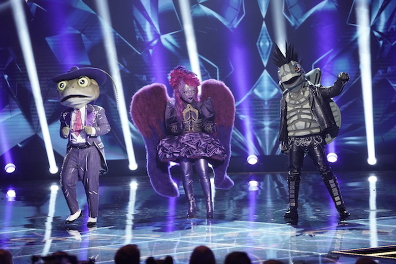 The Masked Singer Season 4 Duet Costume Snow Owls Video