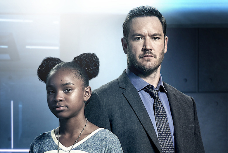 The Passage Mark-Paul Gosselaar Season 1 Premiere Interview