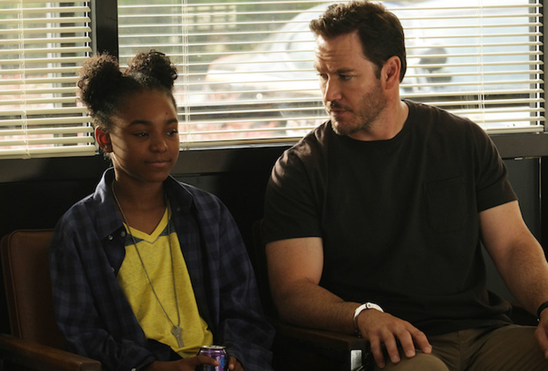 The Passage Premiere Recap Season 1 Episode 1 Mark Paul Gosselaar