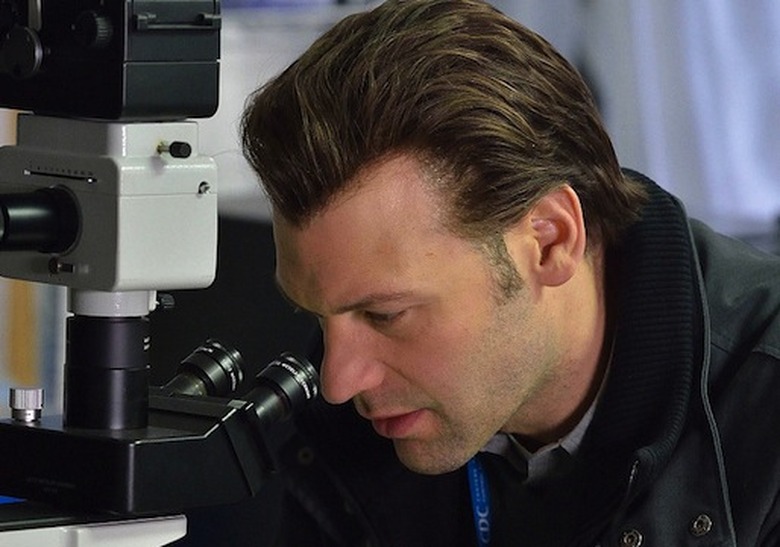 the-strain-season-2-renewal-fx