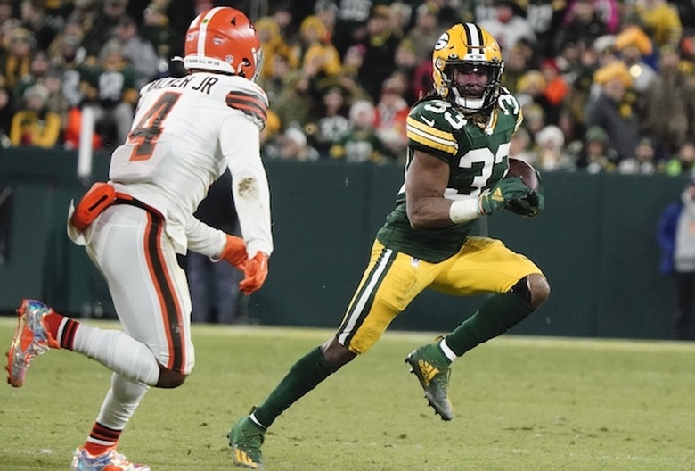 Thursday Night Football Christmas 2021