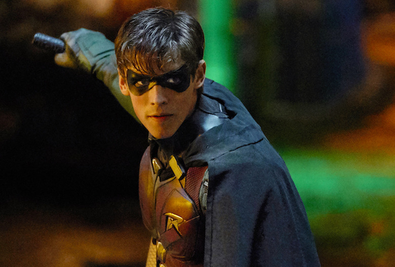 Titans Robin Starfire Spoilers