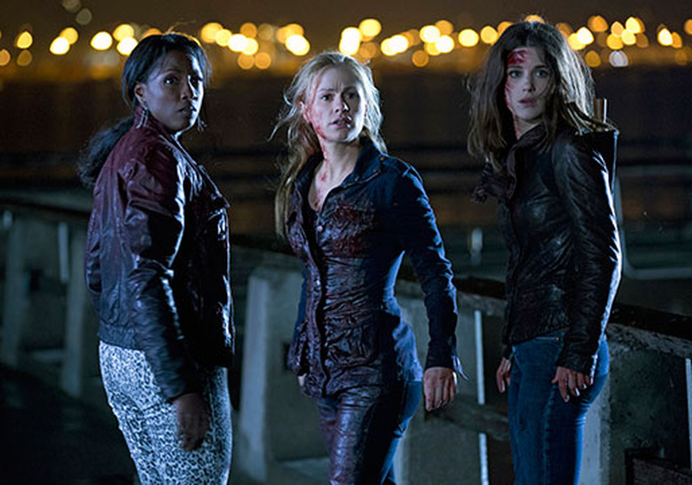 true-blood-S6-premiere-dw
