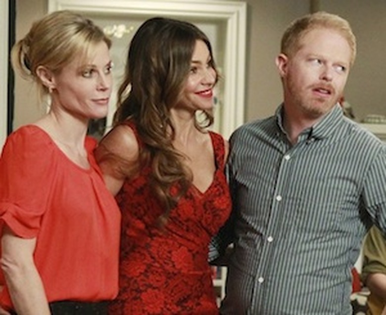 JULIE BOWEN, SOFIA VERGARA, JESSE TYLER FERGUSON, NOLAN GOULD, ED O'NEILL