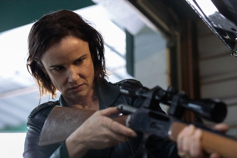 yellowjackets-premiere-recap-season-1-episode-1-pilot