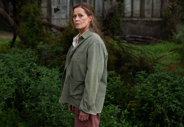 sigourney-weaver-the-lost-flowers-of-alice-hart-trailer-video
