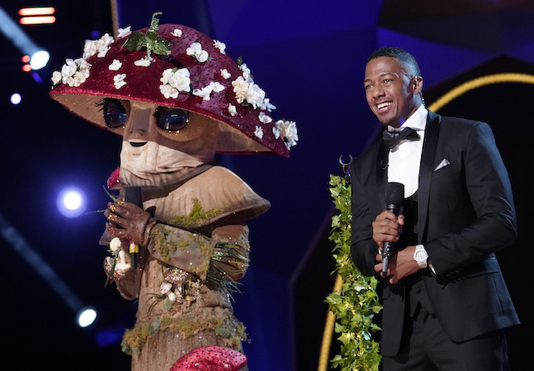 the-masked-singer-season-4-clues-guesses-episode-10-photos-dw