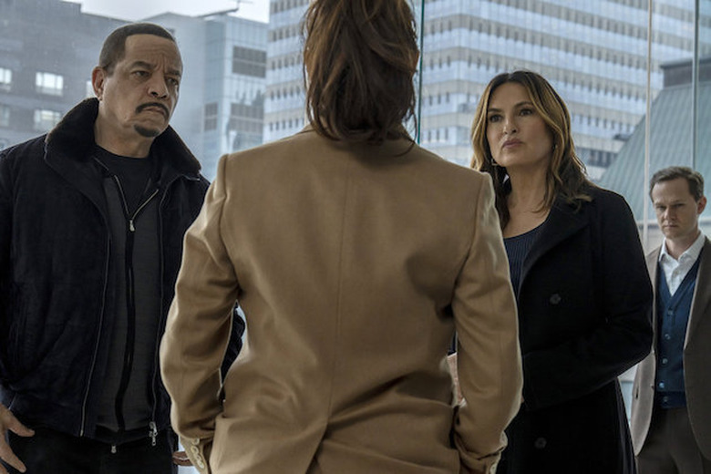 SVU Ratings 24x18
