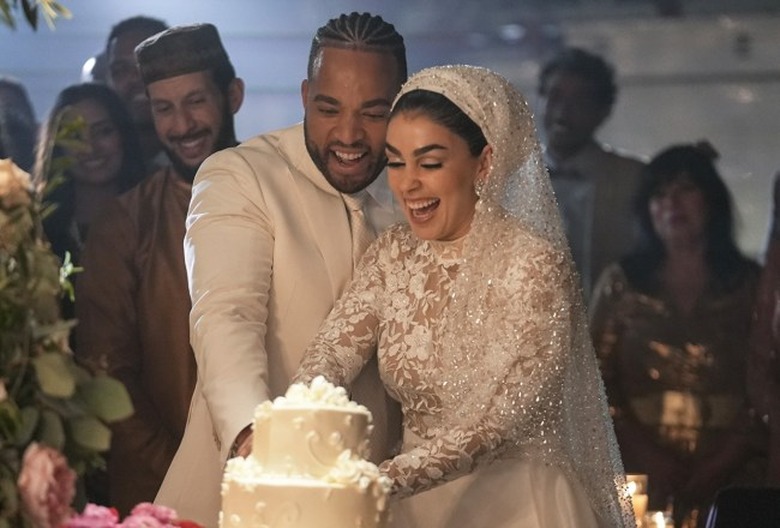 911-lone-star-marjan-wedding-cake