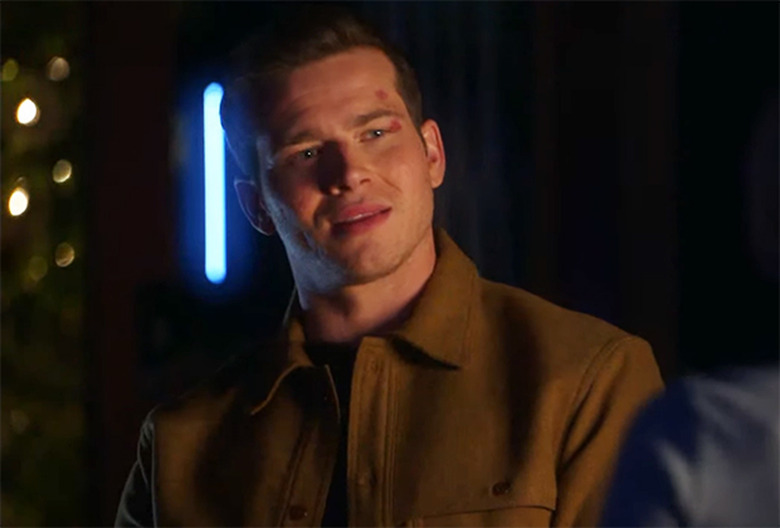 911 Recap Lucy Returns Arielle Kebbel