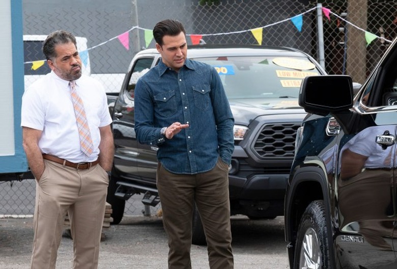 911-season-8-episode-12-eddie-truck