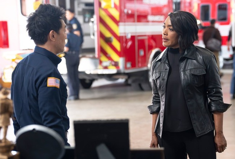 911-season-8-episode-16-athena-chimney