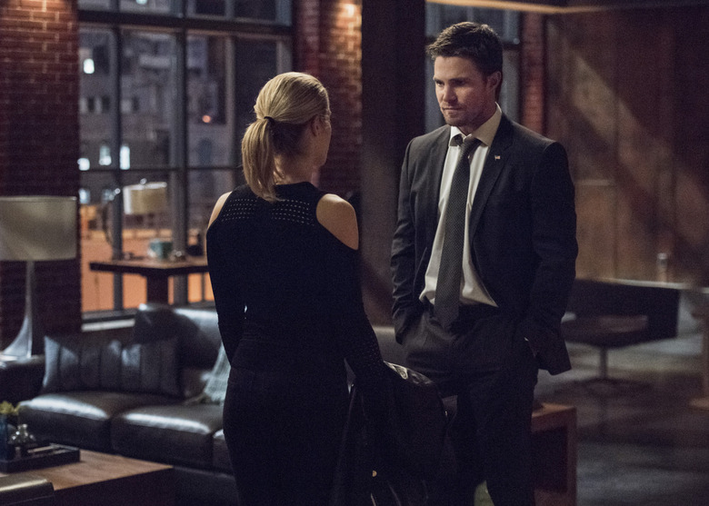 arrow-season-5-photos (1)