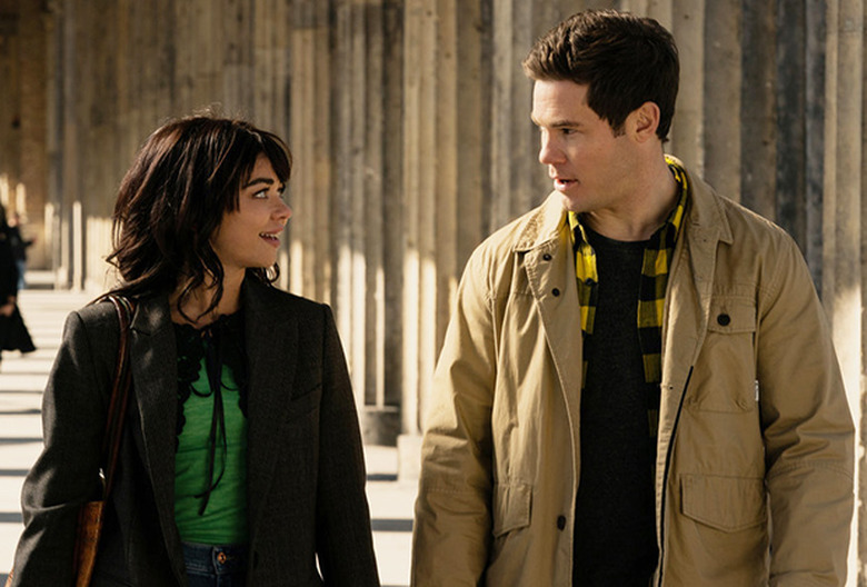 Bumper In Berlin Adam Devine Sarah Hyland