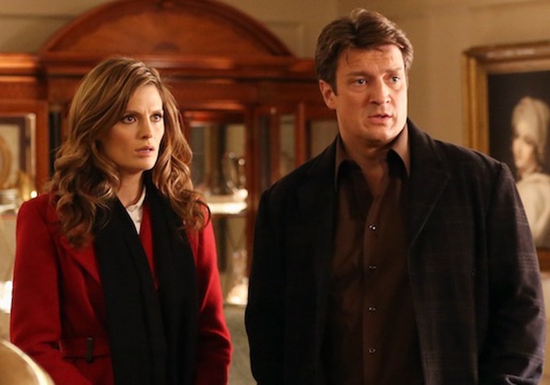 STANA KATIC, NATHAN FILLION