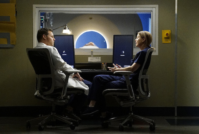 greys-anatomy-season-12-episode-23-chambers-pompeo