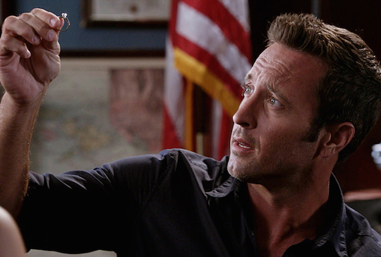 Hawaii Five-0 Catherine Leaves