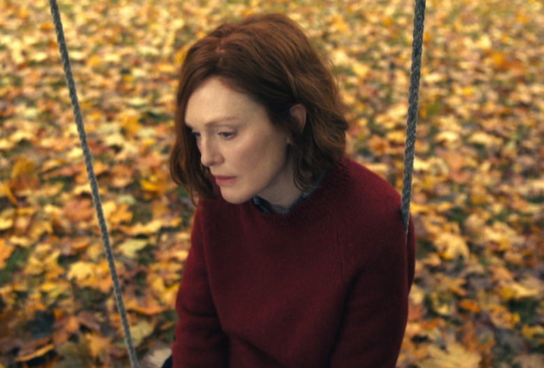 Julianne Moore in 'Lisey's Story' (Courtesy of Apple TV+)