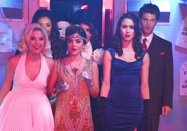 ASHLEY BENSON, SHAY MITCHELL, LUCY HALE, LINDSEY SHAW, TROIAN BELLISARIO, KEEGAN ALLEN
