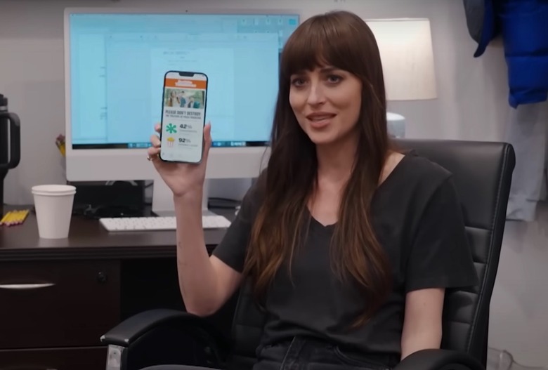 SNL Dakota Johnson Please Dont Destroy