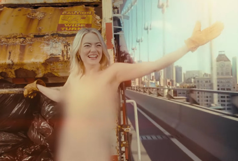 Emma Stone fully naked in new york