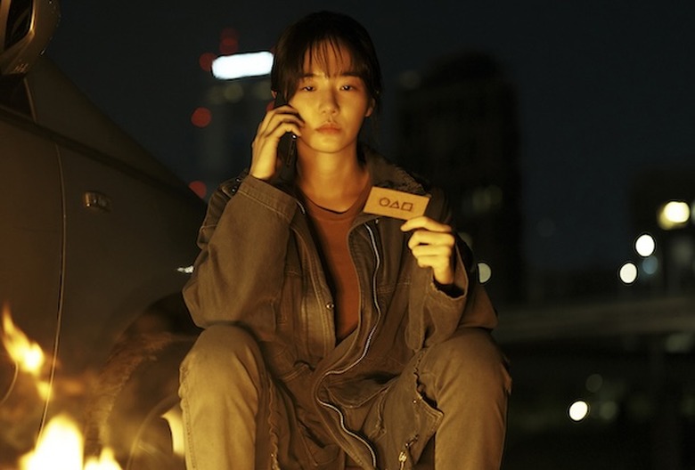 squid-game-2x02-female-soldier-recruit