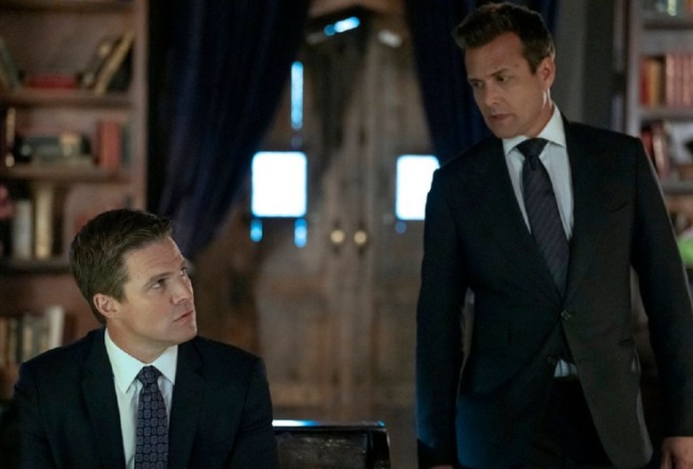 Suits LA Harvey Specter Gabriel Macht