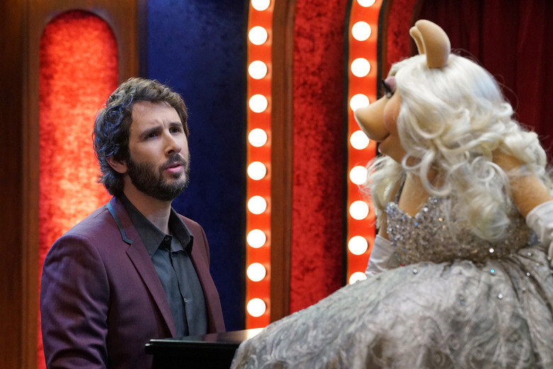 JOSH GROBAN, MISS PIGGY