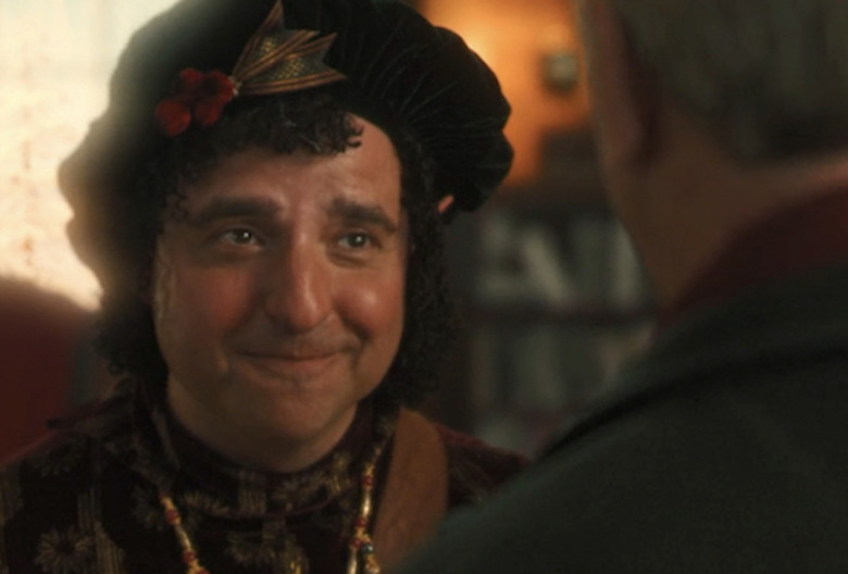 Bernard the Elf in The Santa Clauses - David Krumholtz 2022