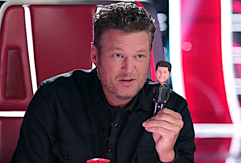 the voice blake shelton bobblehead
