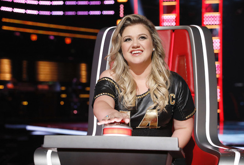 the voice season 14 premiere recap kelly clarkson block