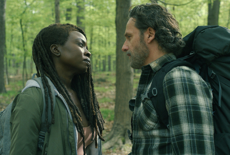 Danai Gurira as Michonne, Andrew Lincoln as Rick Grimes - The Walking Dead: The Ones Who Live _ Season 1, Episode 5 - Photo Credit: AMC