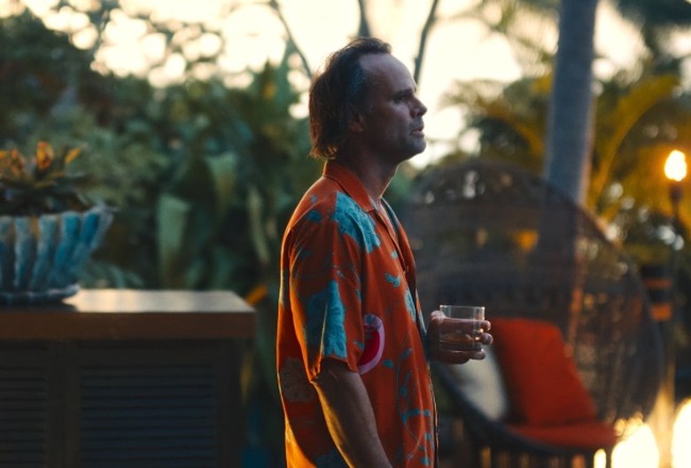 the-white-lotus-season-3-premiere-walton-goggins