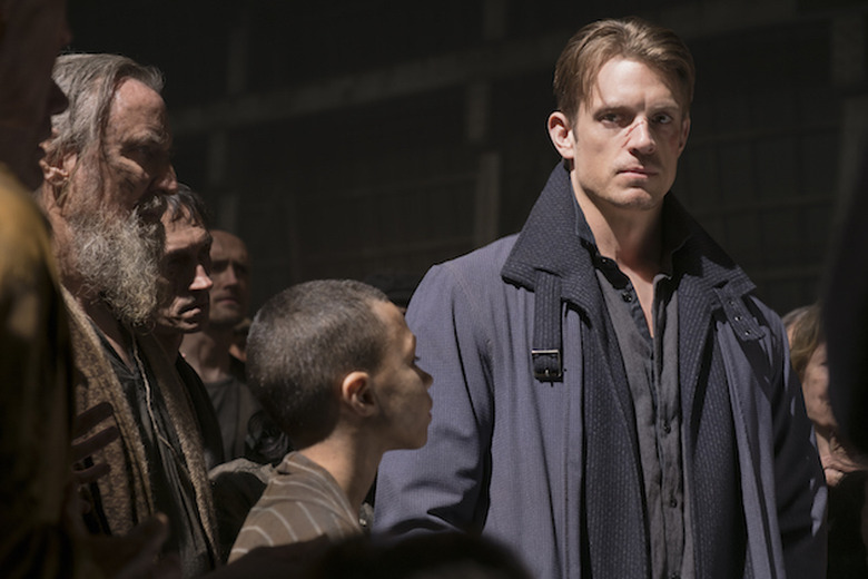 Altered Carbon Review Netflix Joel Kinnaman James Purefoy
