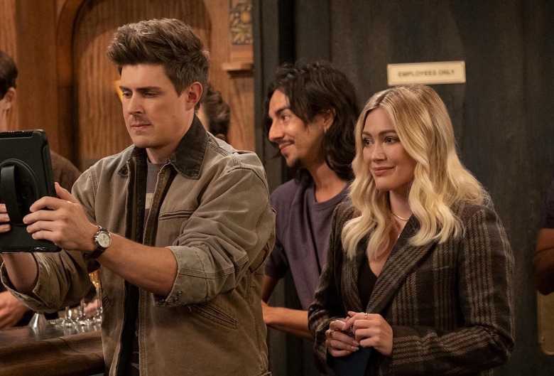 How I Met Your Father Review Hilary Duff