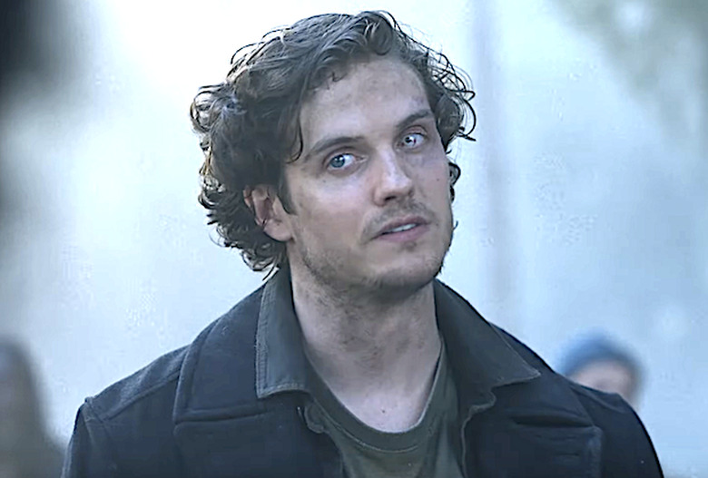 fear-the-walking-dead-season-8-daniel-sharman-troy-ottp