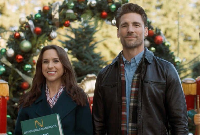 Lacey Chabert Andrew Walker Hallmark Christmas Movie Trailer